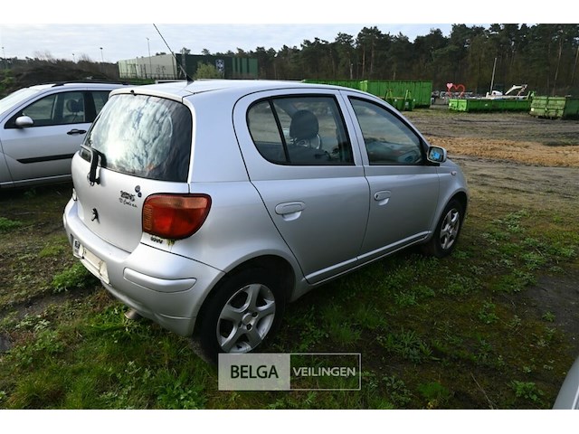 Toyota yaris personenwagen - afbeelding 4 van  15