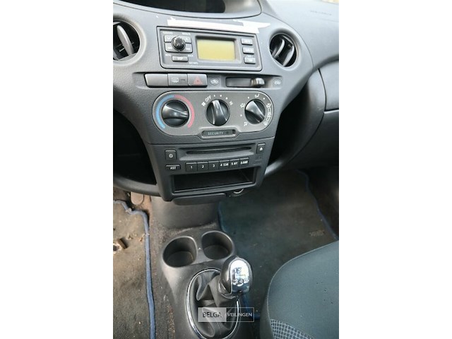 Toyota yaris personenwagen - afbeelding 6 van  15