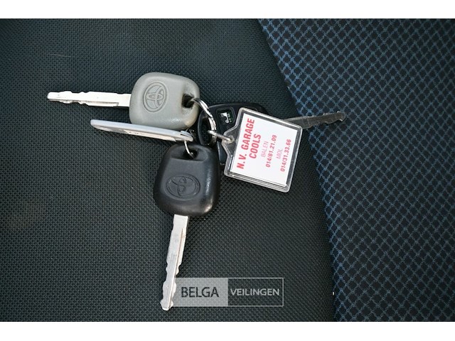 Toyota yaris personenwagen - afbeelding 7 van  15