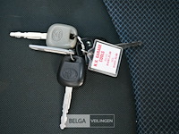 Toyota yaris personenwagen - afbeelding 7 van  15