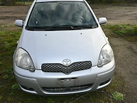 Toyota yaris personenwagen - afbeelding 8 van  15
