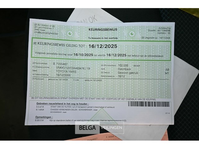 Toyota yaris personenwagen - afbeelding 13 van  15