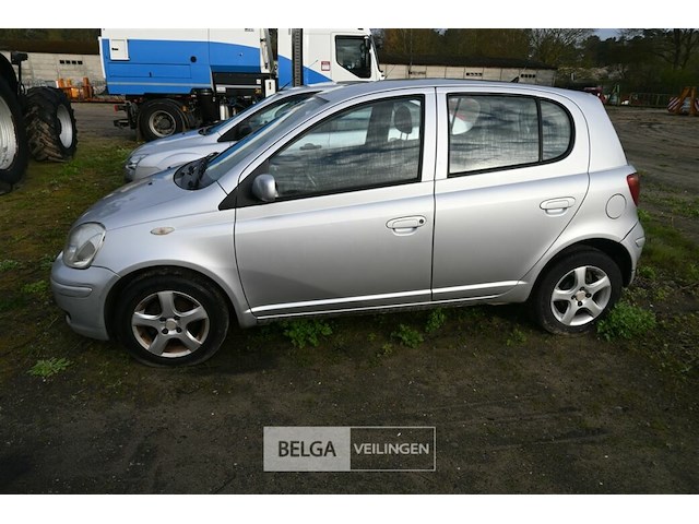 Toyota yaris personenwagen - afbeelding 15 van  15