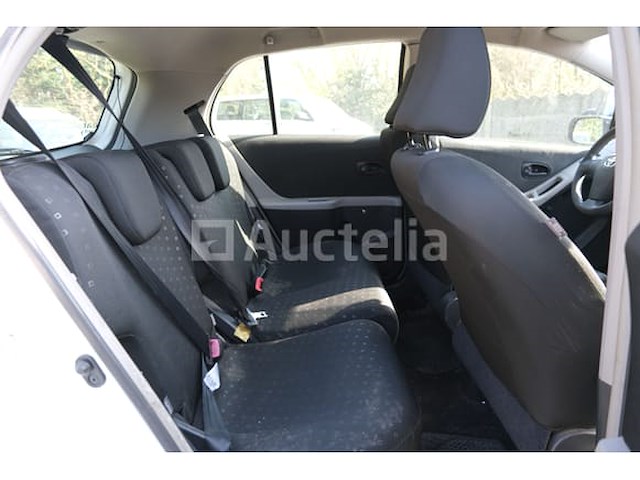 Toyota yaris politievoertuig (2007-159,315 km) - afbeelding 7 van  51