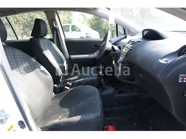 Toyota yaris politievoertuig (2007-159,315 km) - afbeelding 14 van  51