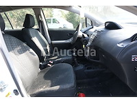 Toyota yaris politievoertuig (2007-159,315 km) - afbeelding 14 van  51