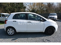 Toyota yaris politievoertuig (2007-159,315 km) - afbeelding 50 van  51