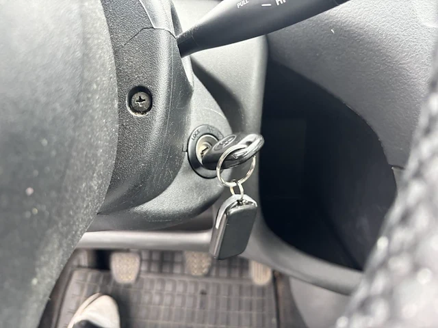 Toyota yaris verso 1.3i vvt-i 16v linea luna, 2004 - afbeelding 10 van  38