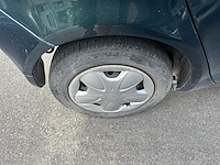Toyota yaris verso 1.3i vvt-i 16v linea luna,2001 - afbeelding 18 van  33