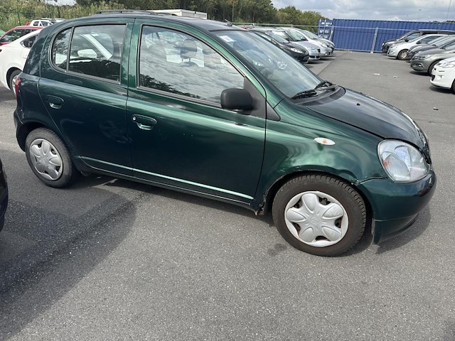 Toyota yaris verso 1.3i vvt-i 16v linea luna,2001 - afbeelding 28 van  33