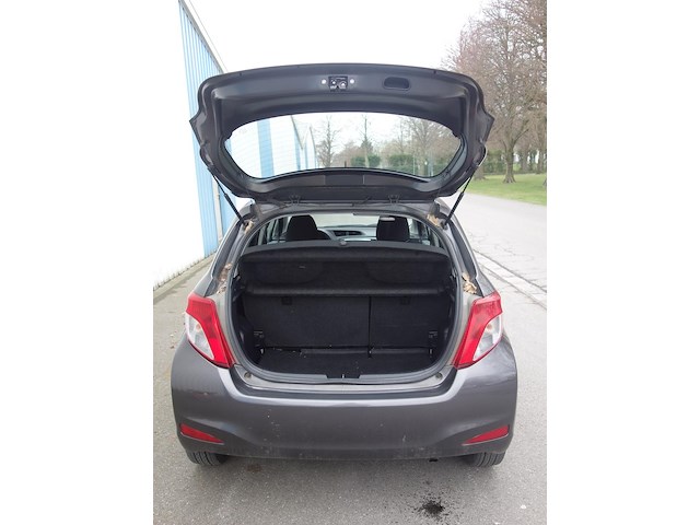 Toyota yaris - afbeelding 8 van  11