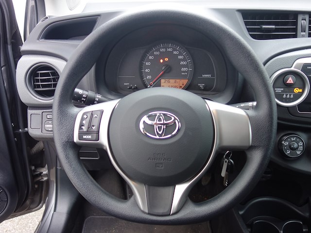 Toyota yaris - afbeelding 10 van  11