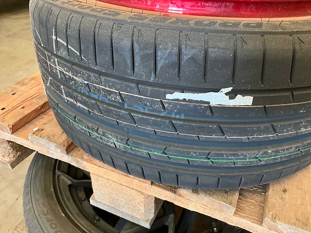 Toyotires proxes sport 2 lichtmetalen velgen met band (4x) - afbeelding 4 van  8