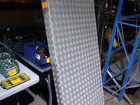 Traanplaat l. 1,80m - b.0,81m - geplooide rand van 10 cm - afbeelding 4 van  4