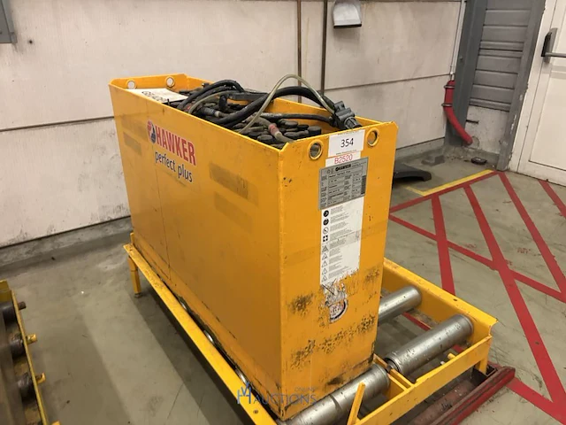 Tractiebatterij hawker - afbeelding 3 van  7