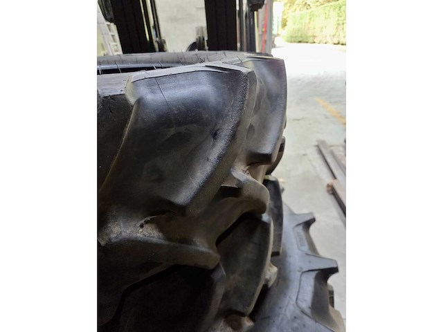 Tractor banden (4x) - afbeelding 4 van  6