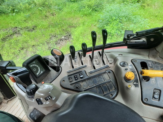 Tractor case ih 140 4wd (2009 - 9.318 uur) - afbeelding 15 van  27