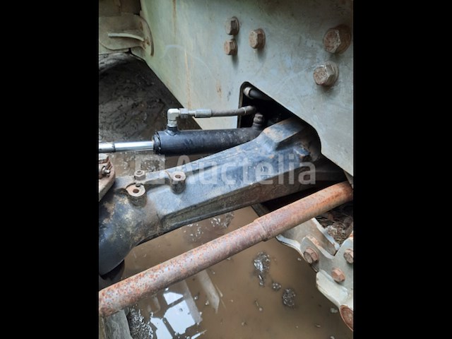 Tractor case ih 140 4wd (2009 - 9.318 uur) - afbeelding 16 van  27