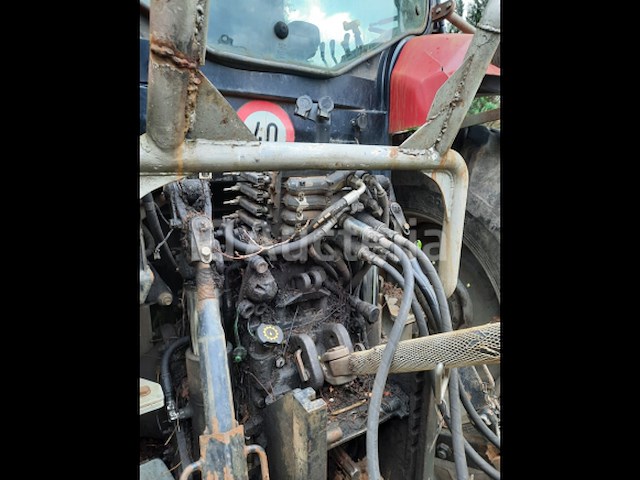 Tractor case ih 140 4wd (2009 - 9.318 uur) - afbeelding 18 van  27