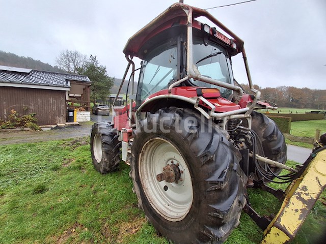 Tractor case ih 140 4wd (2009 - 9.318 uur) - afbeelding 23 van  27