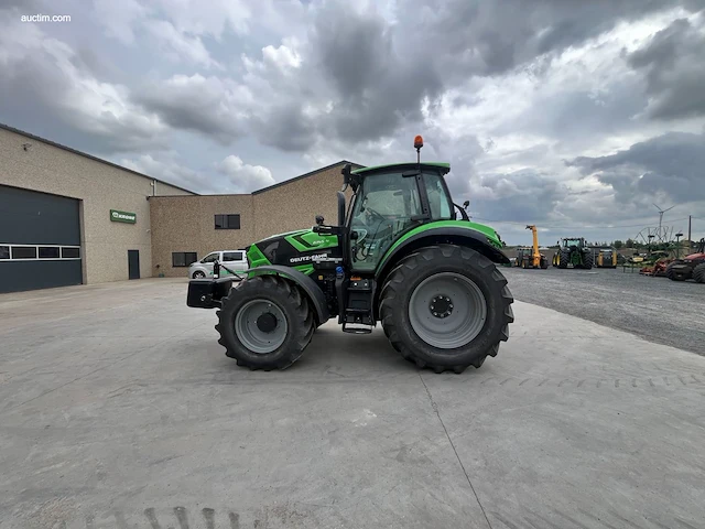 Tractor deutz-fahr agrotron 6145.4 - afbeelding 34 van  73