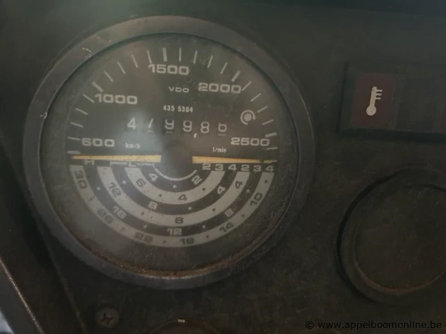 Tractor deutz-fahr dx 3.30 met cabine. voorzien van een bedrijfsurenteller met 47998.6 uur, zonder boorddocumenten - afbeelding 6 van  9