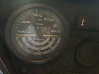 Tractor deutz-fahr dx 3.30 met cabine. voorzien van een bedrijfsurenteller met 47998.6 uur, zonder boorddocumenten - afbeelding 6 van  9