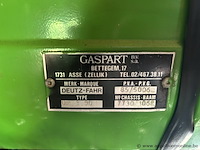 Tractor deutz-fahr dx 3.30 met cabine. voorzien van een bedrijfsurenteller met 47998.6 uur. - afbeelding 3 van  9