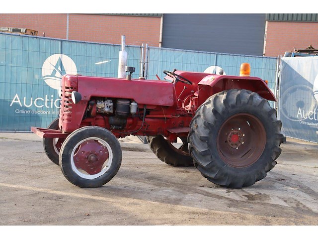 Tractor diesel - afbeelding 1 van  1