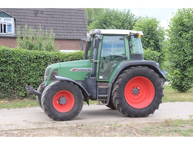 Tractor fendt farmer 411 vario diesel 2002 - afbeelding 1 van  1