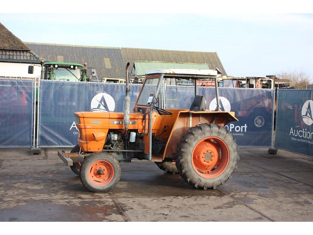 Tractor fiat 400/9 diesel 40pk (marge) - afbeelding 1 van  1
