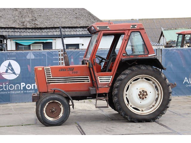 Tractor fiat 780-1 diesel 80pk 1986 - afbeelding 1 van  1