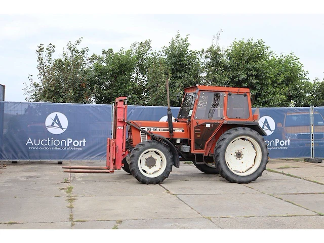 Tractor fiat agri 65-66dt diesel 48kw 1990 met hefmast - afbeelding 1 van  1