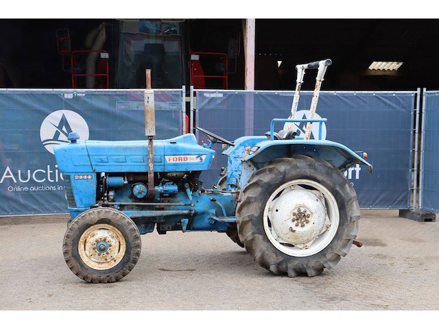 Tractor ford 2000 diesel - afbeelding 1 van  1