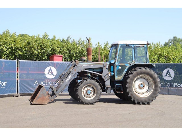 Tractor ford 7700 diesel 1978 met voorlader (marge) - afbeelding 1 van  1