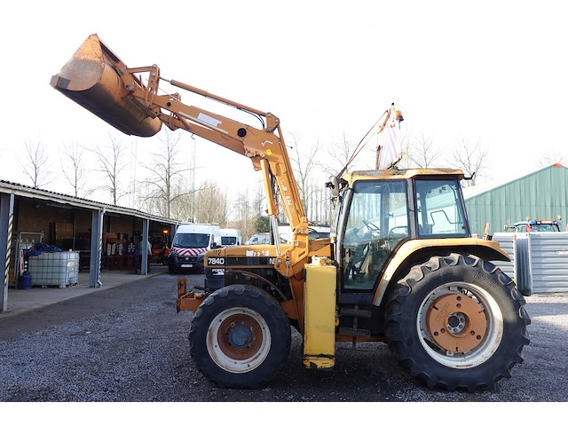 Tractor ford new holland - afbeelding 1 van  24