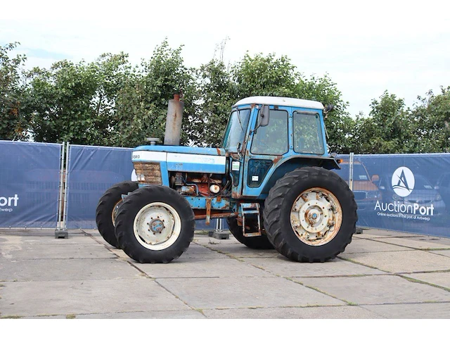 Tractor ford tw-10 diesel 123pk - afbeelding 1 van  1