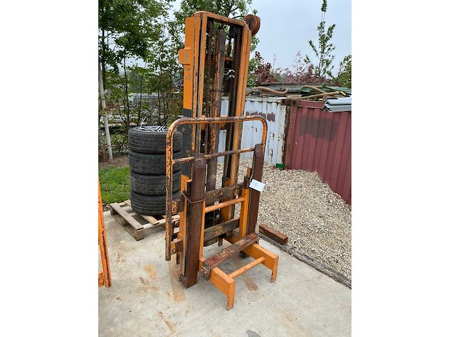 Tractor hefmast - afbeelding 1 van  2