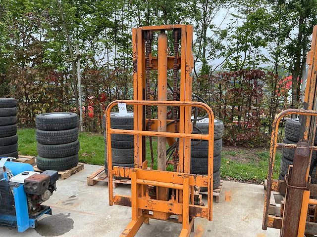 Tractor hefmast - afbeelding 1 van  7