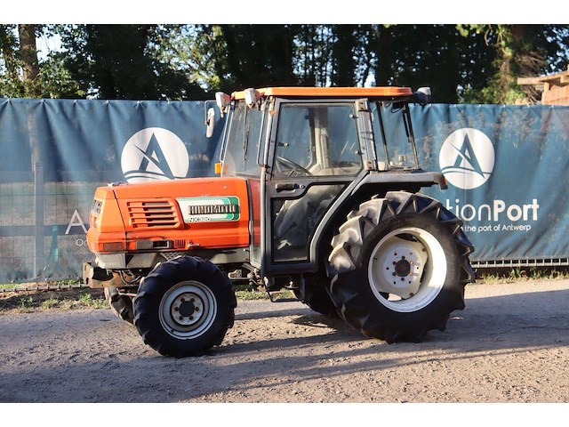 Tractor hinomoto nx320 diesel 32pk - afbeelding 1 van  1