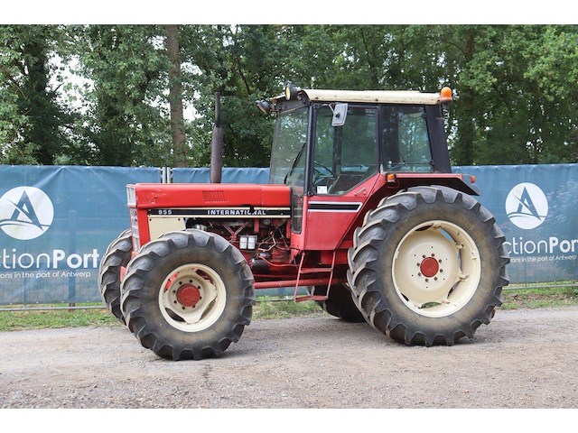 Tractor international harvester 955 af diesel 90pk (marge) - afbeelding 1 van  1