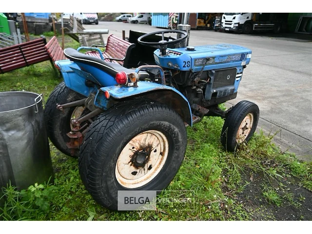 Tractor iseki - afbeelding 9 van  12