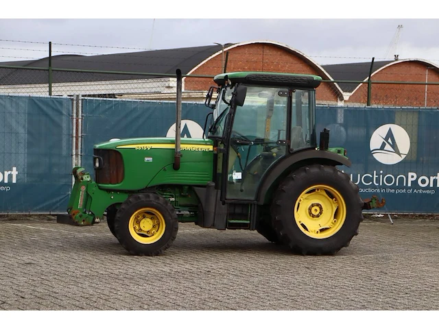 Tractor john deere 5615v diesel 90pk - afbeelding 1 van  1