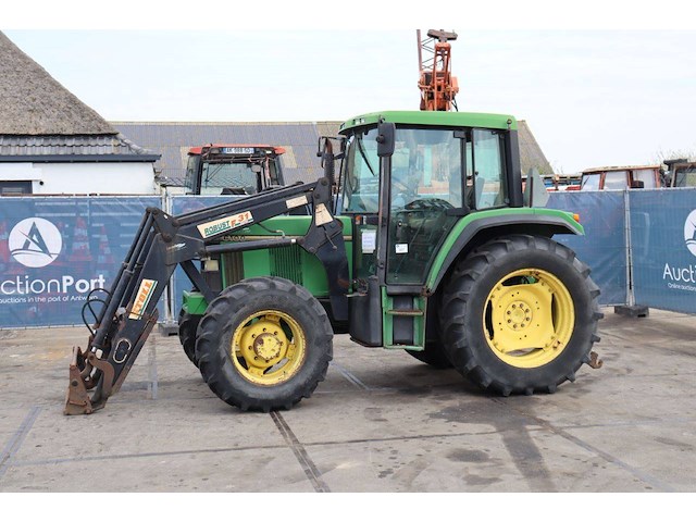 Tractor john deere 6100 diesel 106pk 2013 met voorlader - afbeelding 1 van  1