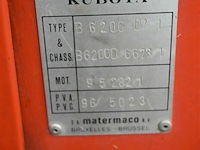 Tractor kubota - afbeelding 4 van  12