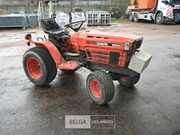 Tractor kubota - afbeelding 1 van  12