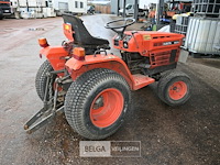 Tractor kubota - afbeelding 9 van  12