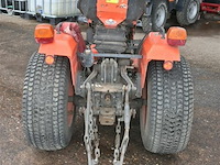 Tractor kubota - afbeelding 10 van  12