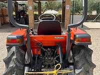 Tractor kubota - afbeelding 18 van  22