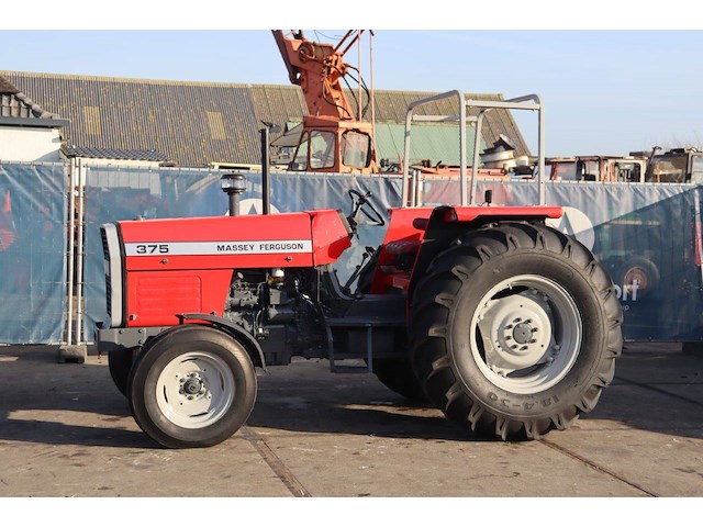 Tractor massey ferguson 375 wd diesel 52kw - afbeelding 1 van  1